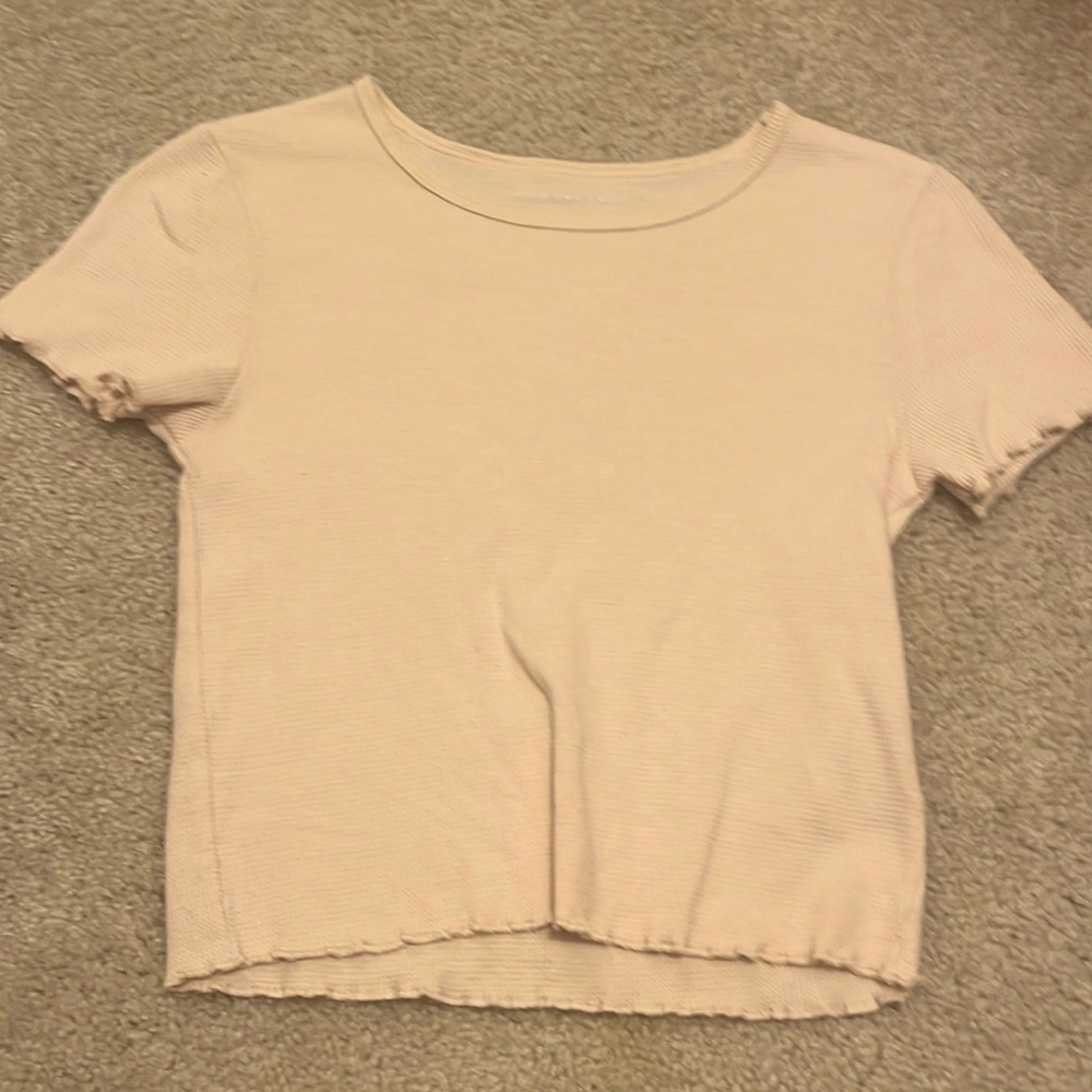 Cream American eagle top with trim